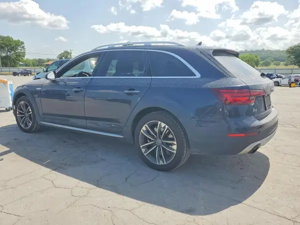 WA18NAF41JA023684 2018 AUDI A4 - Image 2