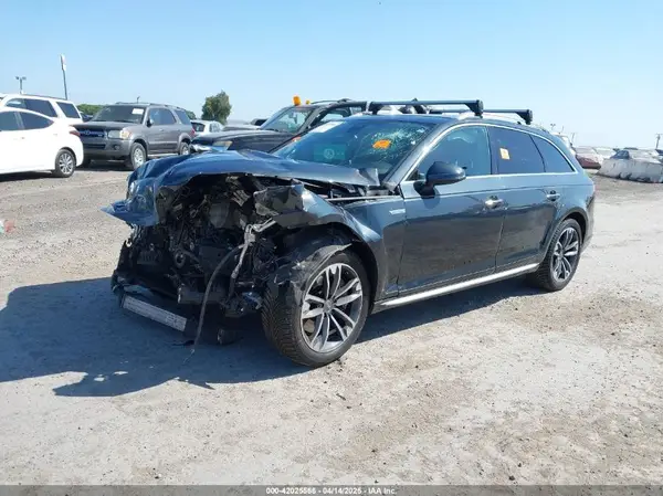 WA18NAF41JA033213 2018 AUDI A4 ALLROAD - Image 2