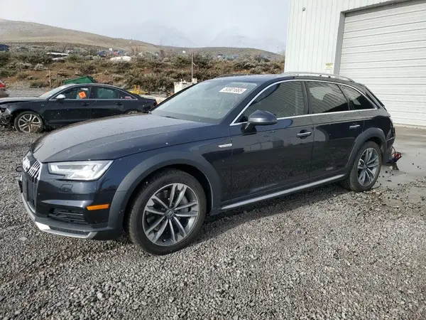 WA18NAF42HA177881 2017 AUDI A4 - Image 1
