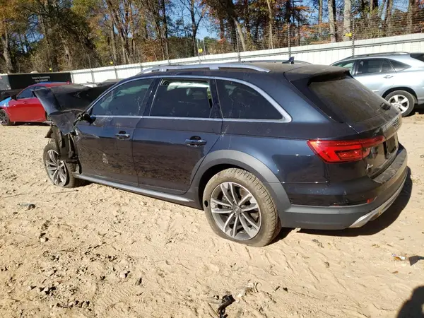 WA18NAF45HA090296 2017 AUDI A4 - Image 2