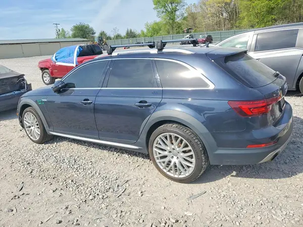 WA18NAF47JA046841 2018 AUDI A4 - Image 2