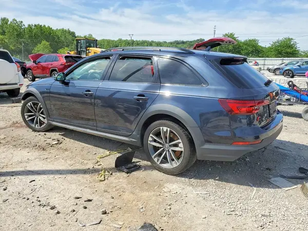 WA18NAF4XJA123590 2018 AUDI A4 - Image 2