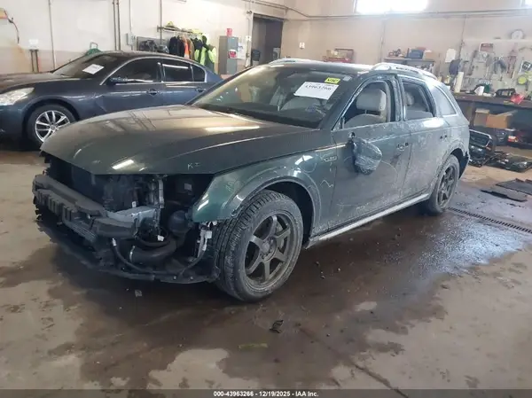 WA18NAF4XJA167704 2018 AUDI A4 ALLROAD - Image 2