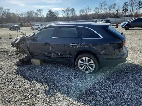 WA19ABF46MA064161 2021 AUDI A4 - Image 2