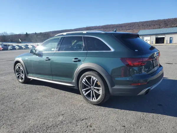 WA19NAF48KA011912 2019 AUDI A4 - Image 2