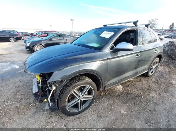 WA1A4AFY0J2009423 2018 AUDI SQ5 - Image 2