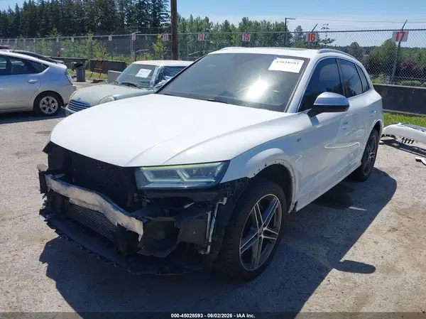 WA1A4AFY0J2033737 2018 AUDI SQ5 - Image 2