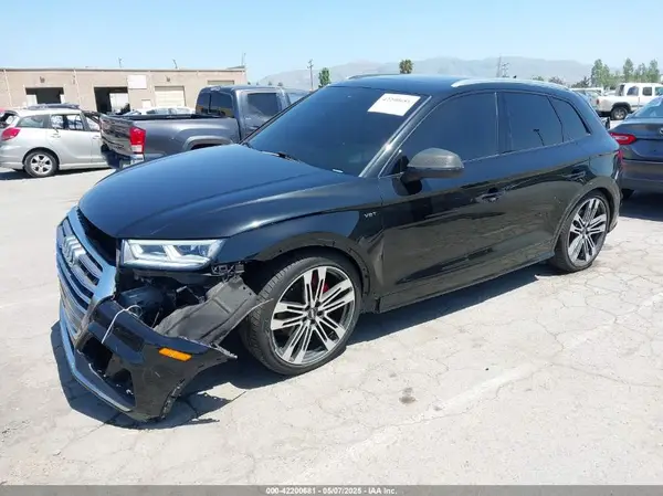 WA1A4AFY0J2062719 2018 AUDI SQ5 - Image 2