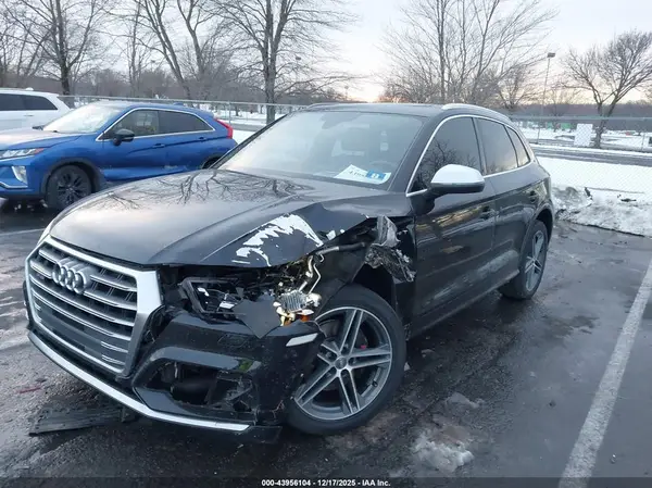 WA1A4AFY0J2084476 2018 AUDI SQ5 - Image 2