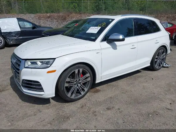 WA1A4AFY0J2137838 2018 AUDI SQ5 - Image 2