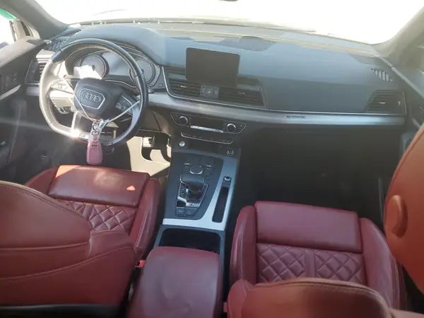 WA1A4AFY0J2172086 2018 AUDI SQ5 - Image 8