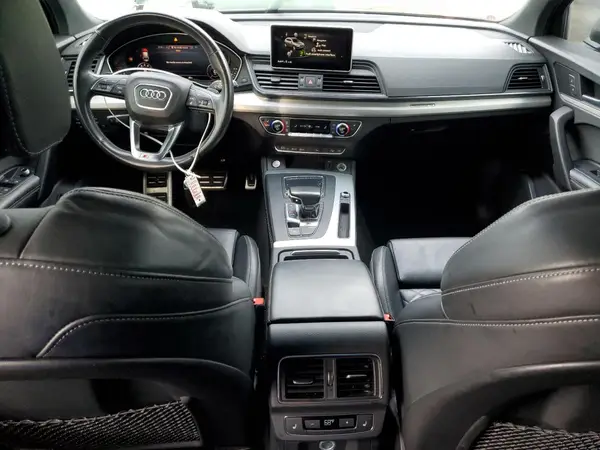 WA1A4AFY0J2204065 2018 AUDI SQ5 - Image 8