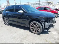 WA1A4AFY1J2008989 2018 AUDI SQ5