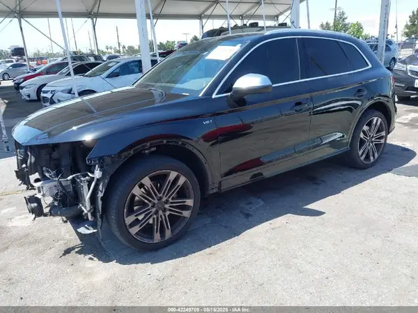 WA1A4AFY1J2008989 2018 AUDI SQ5 - Image 2
