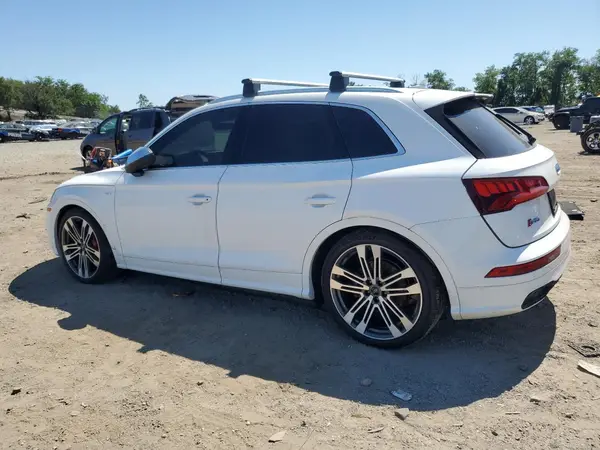 WA1A4AFY1J2039854 2018 AUDI SQ5 - Image 2