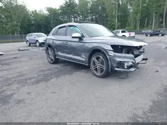 WA1A4AFY1J2054838 2018 AUDI SQ5