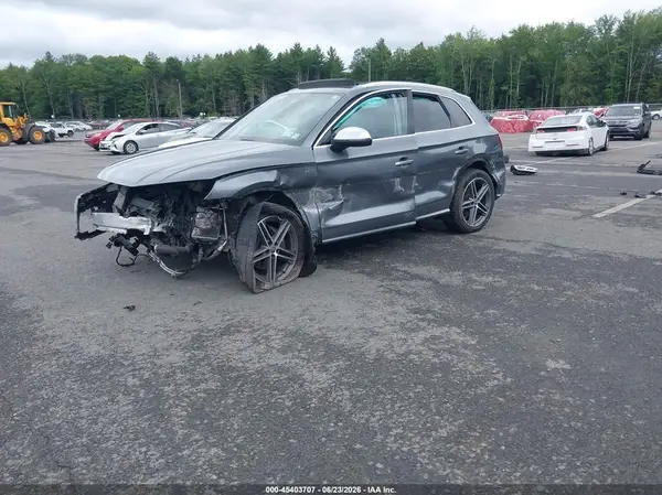 WA1A4AFY1J2054838 2018 AUDI SQ5 - Image 2
