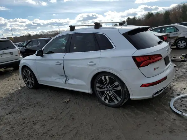 WA1A4AFY1J2111961 2018 AUDI SQ5 - Image 2