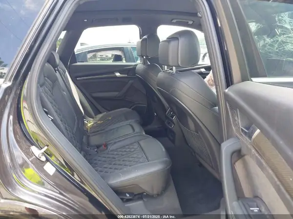 WA1A4AFY1J2125679 2018 AUDI SQ5 - Image 8
