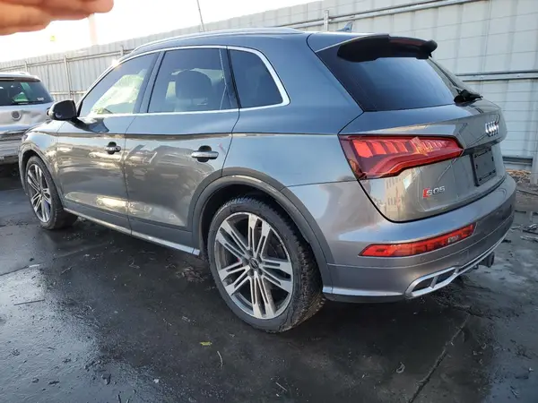 WA1A4AFY1J2150081 2018 AUDI SQ5 - Image 2