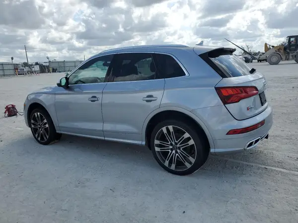 WA1A4AFY1J2155507 2018 AUDI SQ5 - Image 2