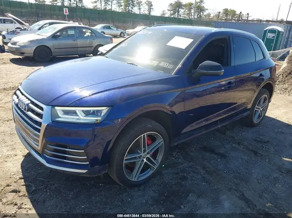 WA1A4AFY1J2159900 2018 AUDI SQ5 - Image 2