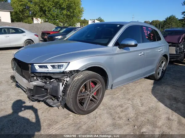 WA1A4AFY1J2181881 2018 AUDI SQ5 - Image 2