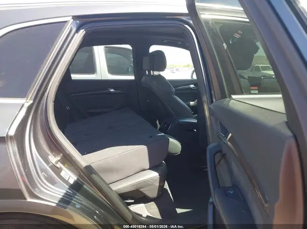 WA1A4AFY1J2225183 2018 AUDI SQ5 - Image 8