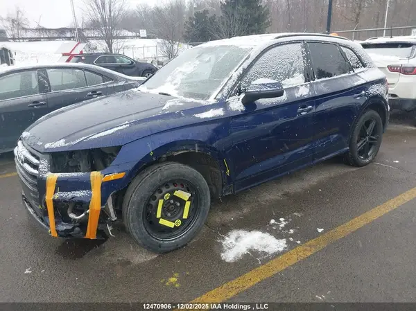 WA1A4AFY1K2061354 2019 AUDI Q5 - Image 2