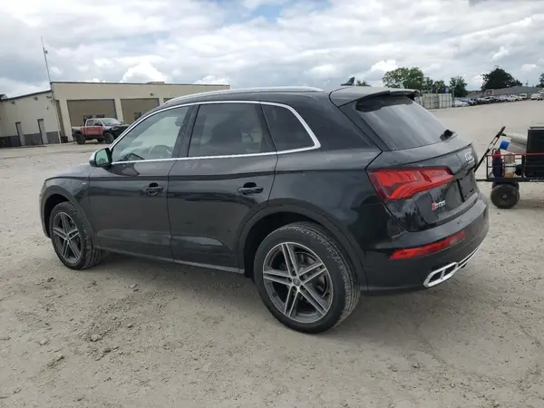 WA1A4AFY2J2008032 2018 AUDI SQ5 - Image 2