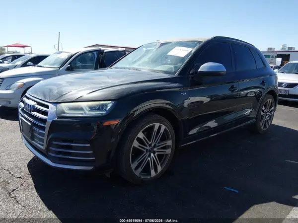 WA1A4AFY2J2024523 2018 AUDI SQ5 - Image 2