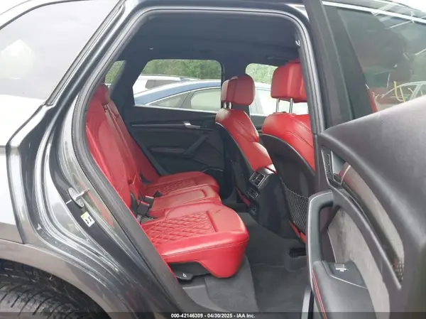 WA1A4AFY2J2047283 2018 AUDI SQ5 - Image 8