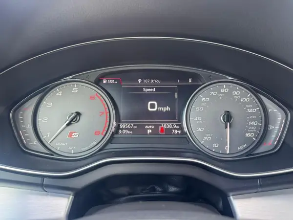 WA1A4AFY2J2123066 2018 AUDI SQ5 - Image 8