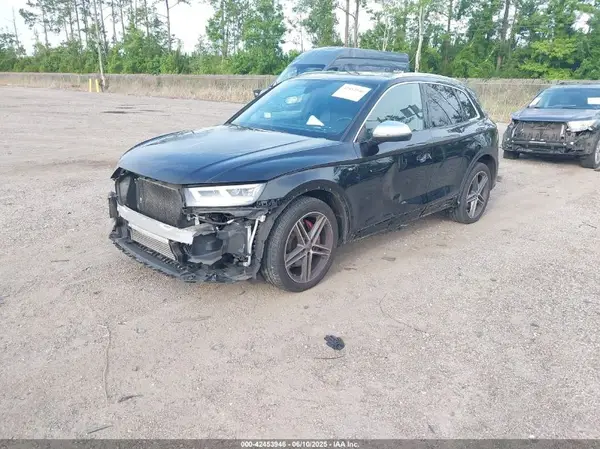 WA1A4AFY2J2123214 2018 AUDI SQ5 - Image 2