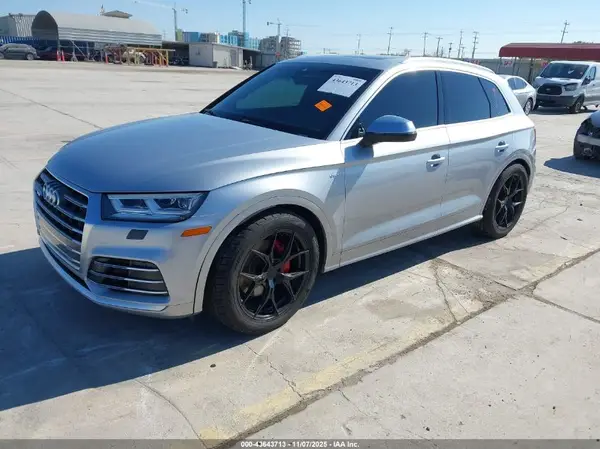 WA1A4AFY2J2135993 2018 AUDI SQ5 - Image 2