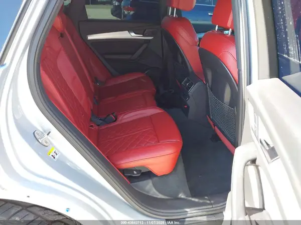 WA1A4AFY2J2135993 2018 AUDI SQ5 - Image 8