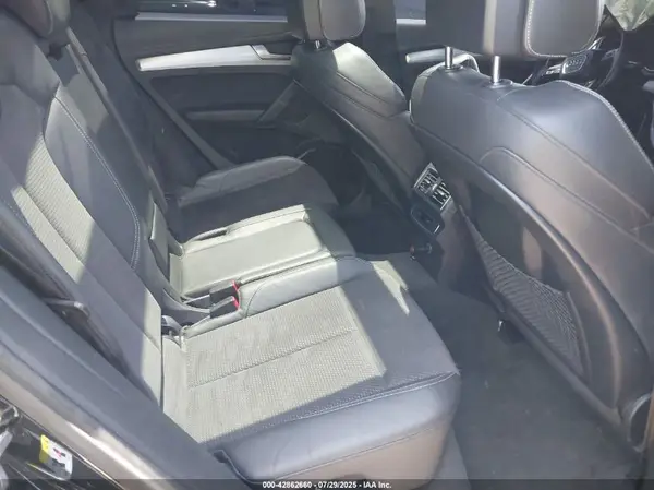 WA1A4AFY2J2162806 2018 AUDI SQ5 - Image 8