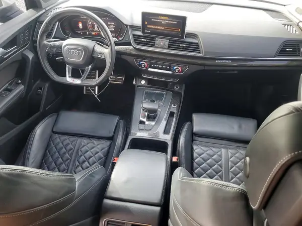 WA1A4AFY2J2172221 2018 AUDI SQ5 - Image 8