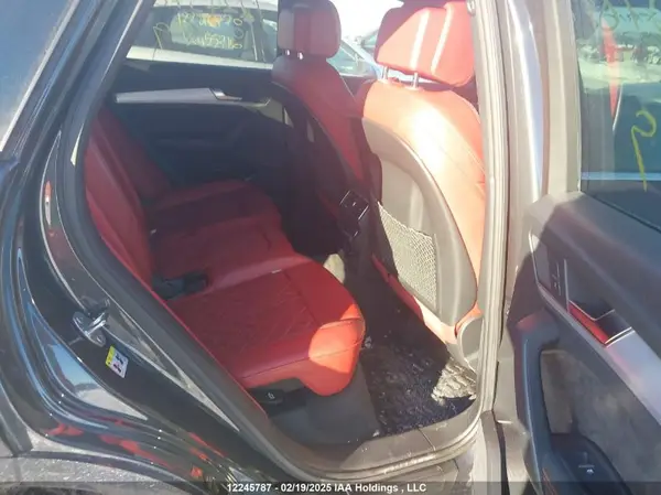 WA1A4AFY2J2192369 2018 AUDI SQ5 - Image 8