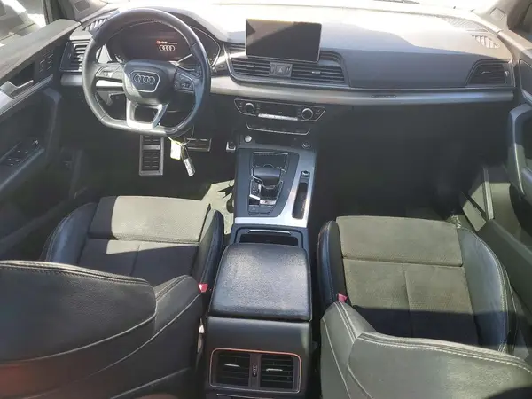 WA1A4AFY2J2195997 2018 AUDI SQ5 - Image 8