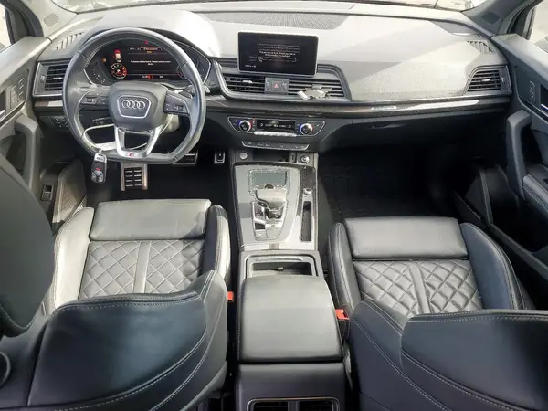 WA1A4AFY2J2204939 2018 AUDI SQ5 - Image 8
