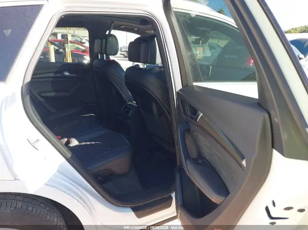 WA1A4AFY2J2209672 2018 AUDI SQ5 - Image 8