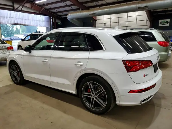 WA1A4AFY2J2213964 2018 AUDI SQ5 - Image 2