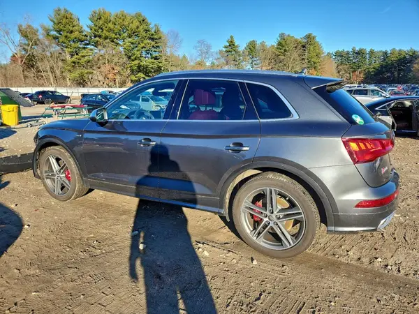 WA1A4AFY2J2220560 2018 AUDI SQ5 - Image 2