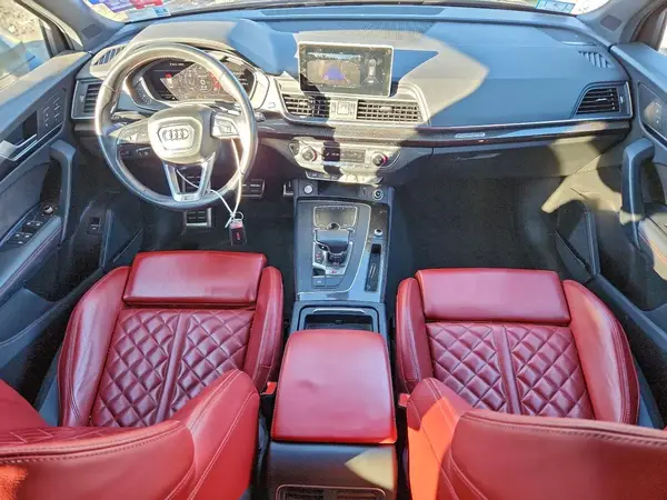 WA1A4AFY2J2220560 2018 AUDI SQ5 - Image 8
