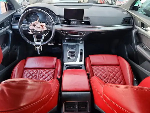 WA1A4AFY2J2220834 2018 AUDI Q5 - Image 8