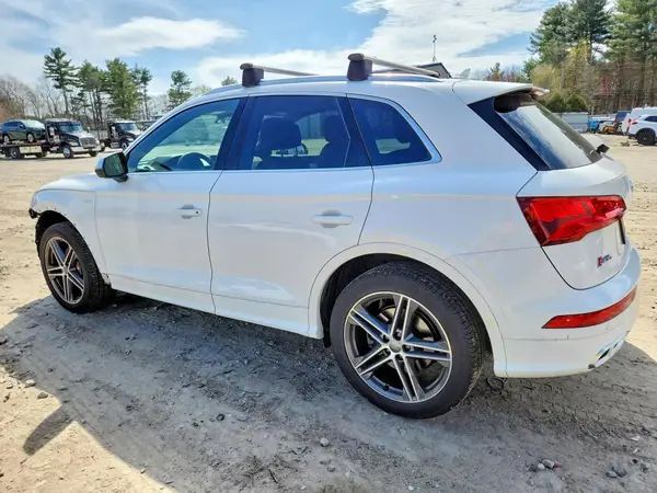 WA1A4AFY2J2221899 2018 AUDI SQ5 - Image 2