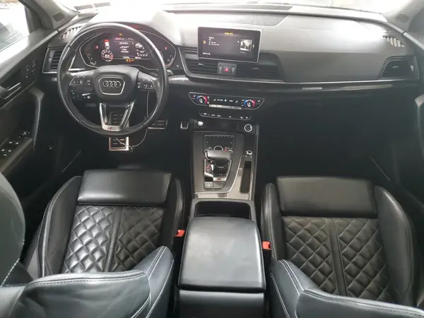 WA1A4AFY2J2247595 2018 AUDI SQ5 - Image 8
