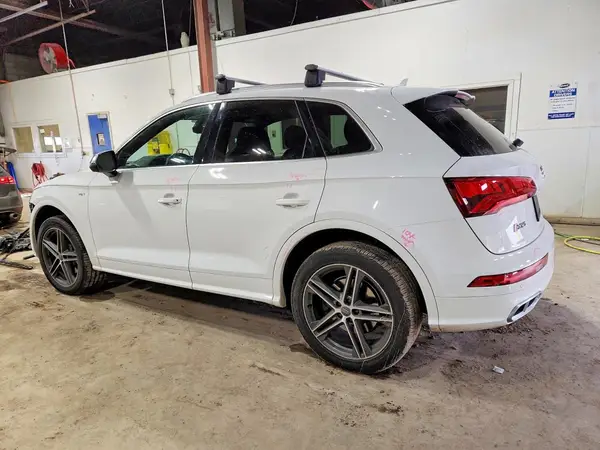 WA1A4AFY3J2013630 2018 AUDI SQ5 - Image 2