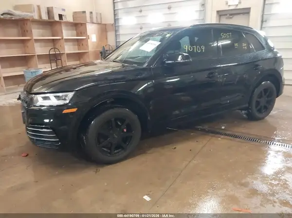 WA1A4AFY3J2015104 2018 AUDI SQ5 - Image 2